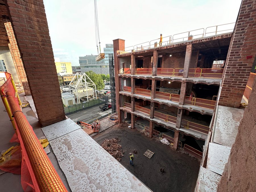 MIT Metropolitan Warehouse, Building W41